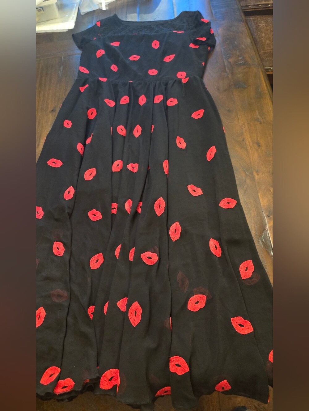 Borme Black Fit & Flare Dress Red Lip Print Lace Yoke Upper Neck XL - Picture 1 of 10